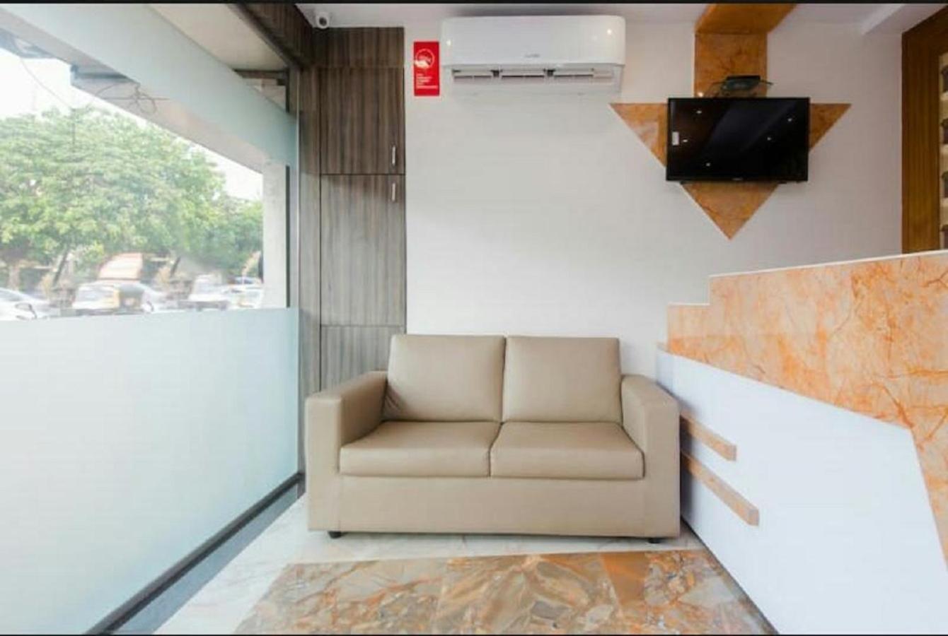 Hotel Time Gold Near Domestics Airport Mumbai Exterior photo